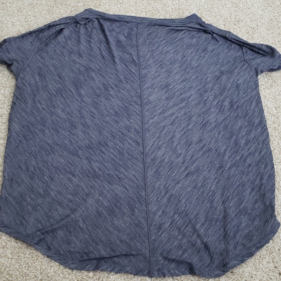 Lululemon tee - Picture 2 of 3